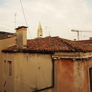 Romantic Views San Marco Apartment Venice